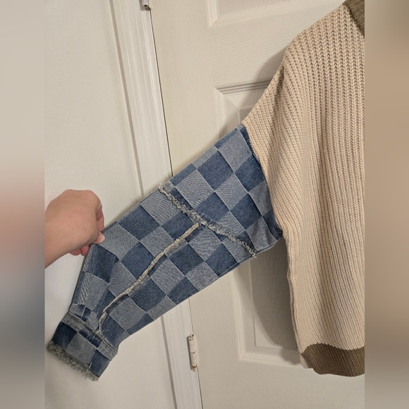 J.O.A. Beige Ribbed Knit Sweater With Denim Sleeves Size Large - Picture 4 of 11